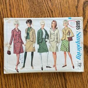 Vintage 1960s Simplicity 6685 Sewing Pattern Womens Small Business Suit COMPLETE